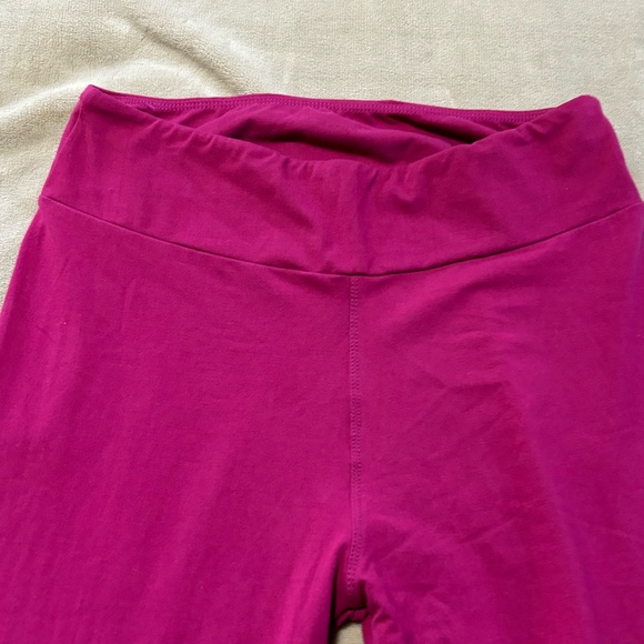 Jamey Styles Raspberry Pink Leggings - Picture 2 of 8